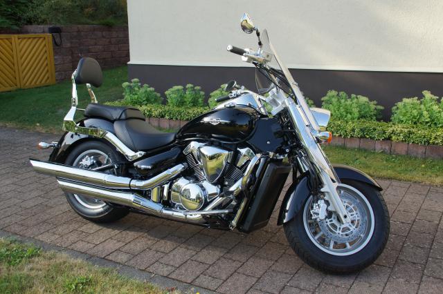 Suzuki Intruder